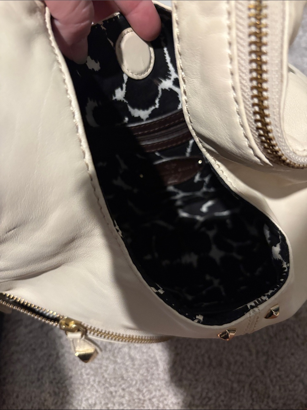 Gianni Bini Cream Leather Shoulder Hobo Bag with Gold Hardware - Picture 2 of 3